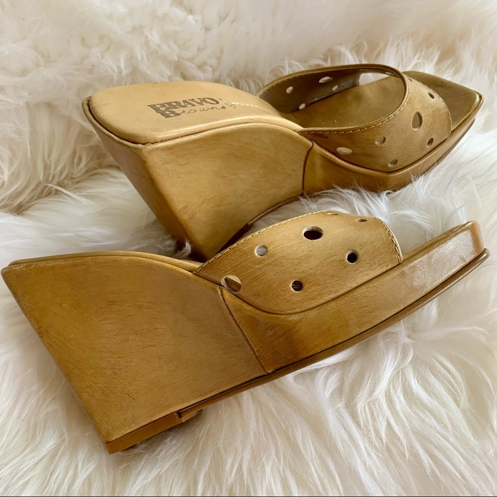 Bravo Browns Made in Italy Camel Sandals Sz 37